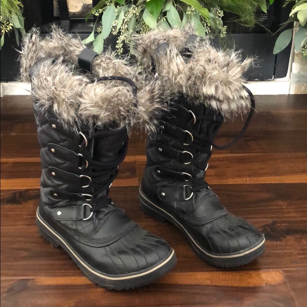 Sorel Fur Water Proof Boots - Like New!